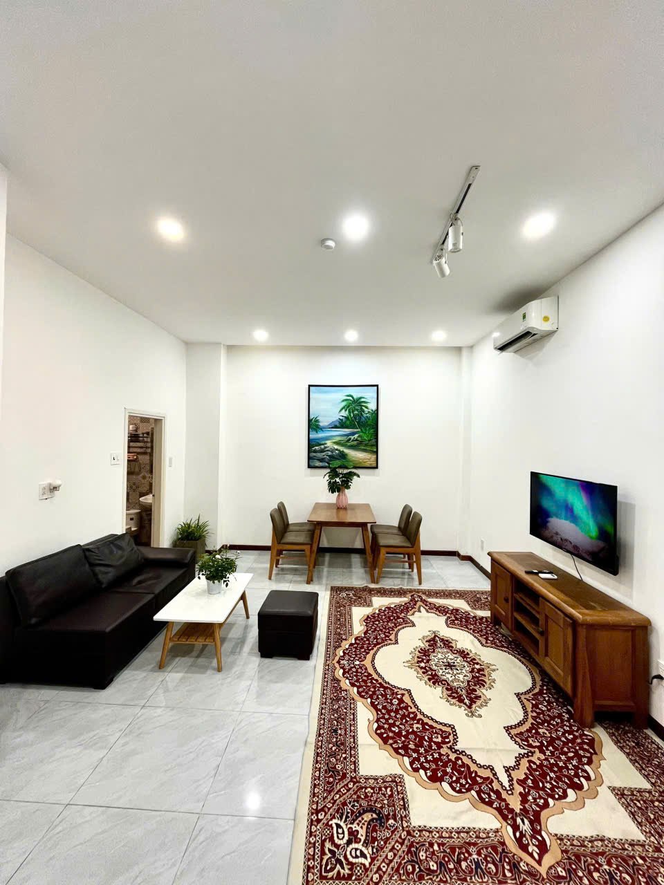 1-Bedroom Apartment Near Dragon Bridge photo 3 of 8