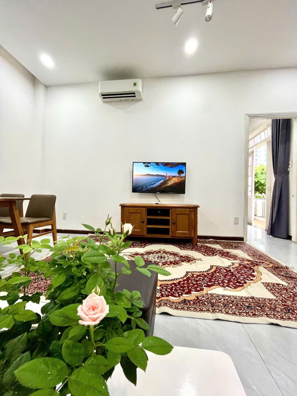 1-Bedroom Apartment Near Dragon Bridge photo 5 of 8