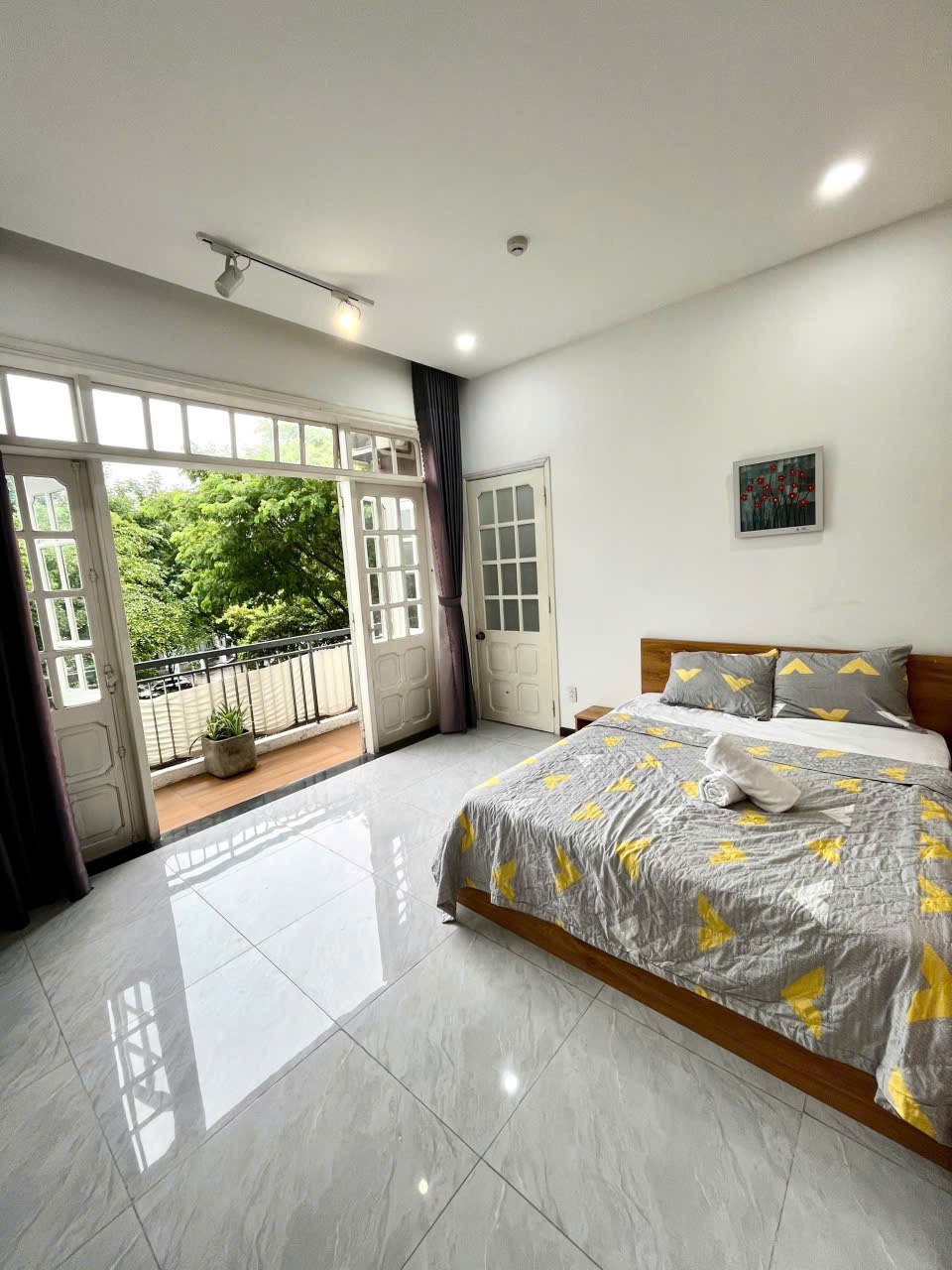 1-Bedroom Apartment Near Dragon Bridge photo 6 of 8