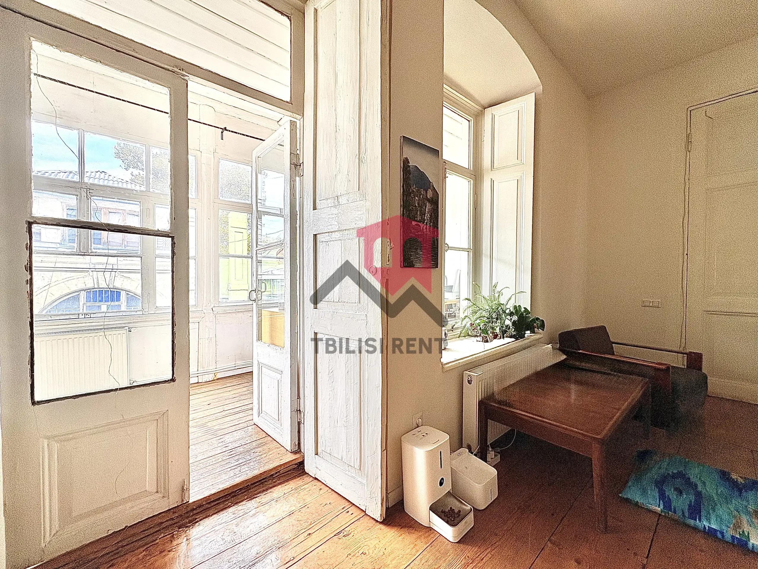 Spacious Apartment in Chugureti photo 5 of 8