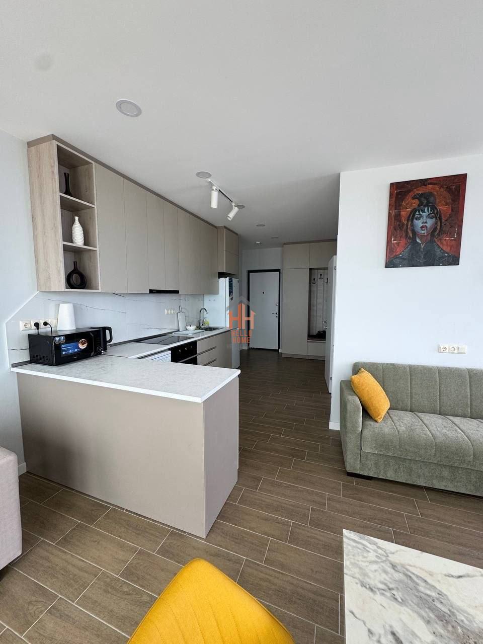 1-Bedroom Apartment in Black Sea Towers photo 2 of 6
