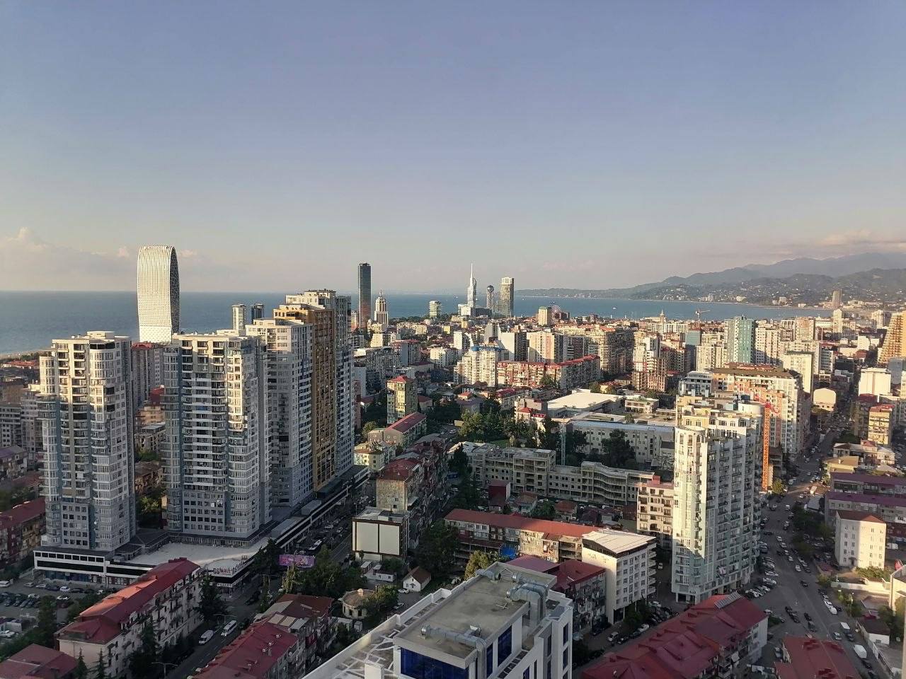 1-Bedroom Apartment in Black Sea Towers photo 6 of 6
