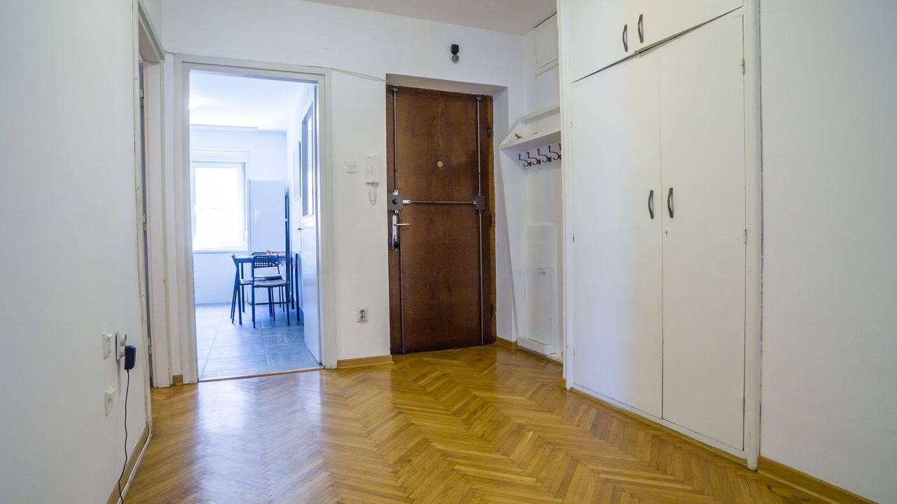 Two-Room Apartment in Stari Grad photo 3 of 8
