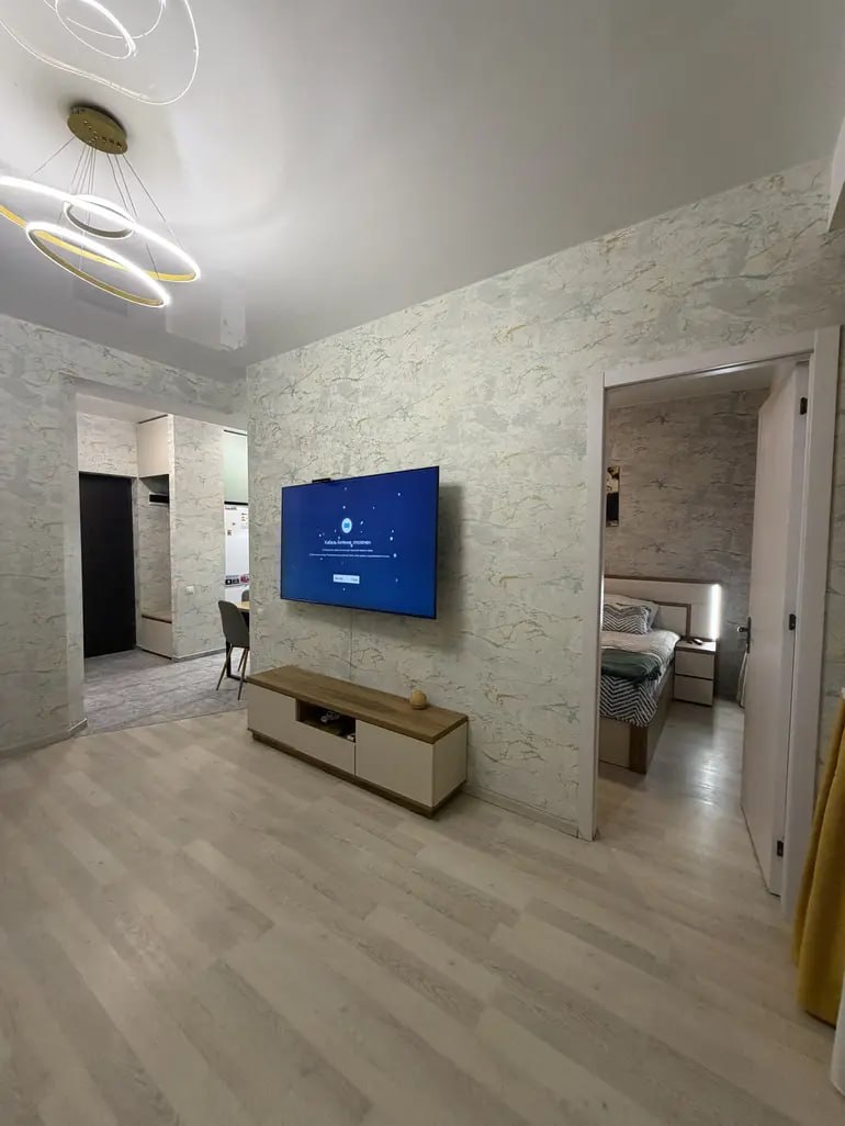 Furnished 1-Bedroom Apartment in Didi Digomi photo 1 of 8