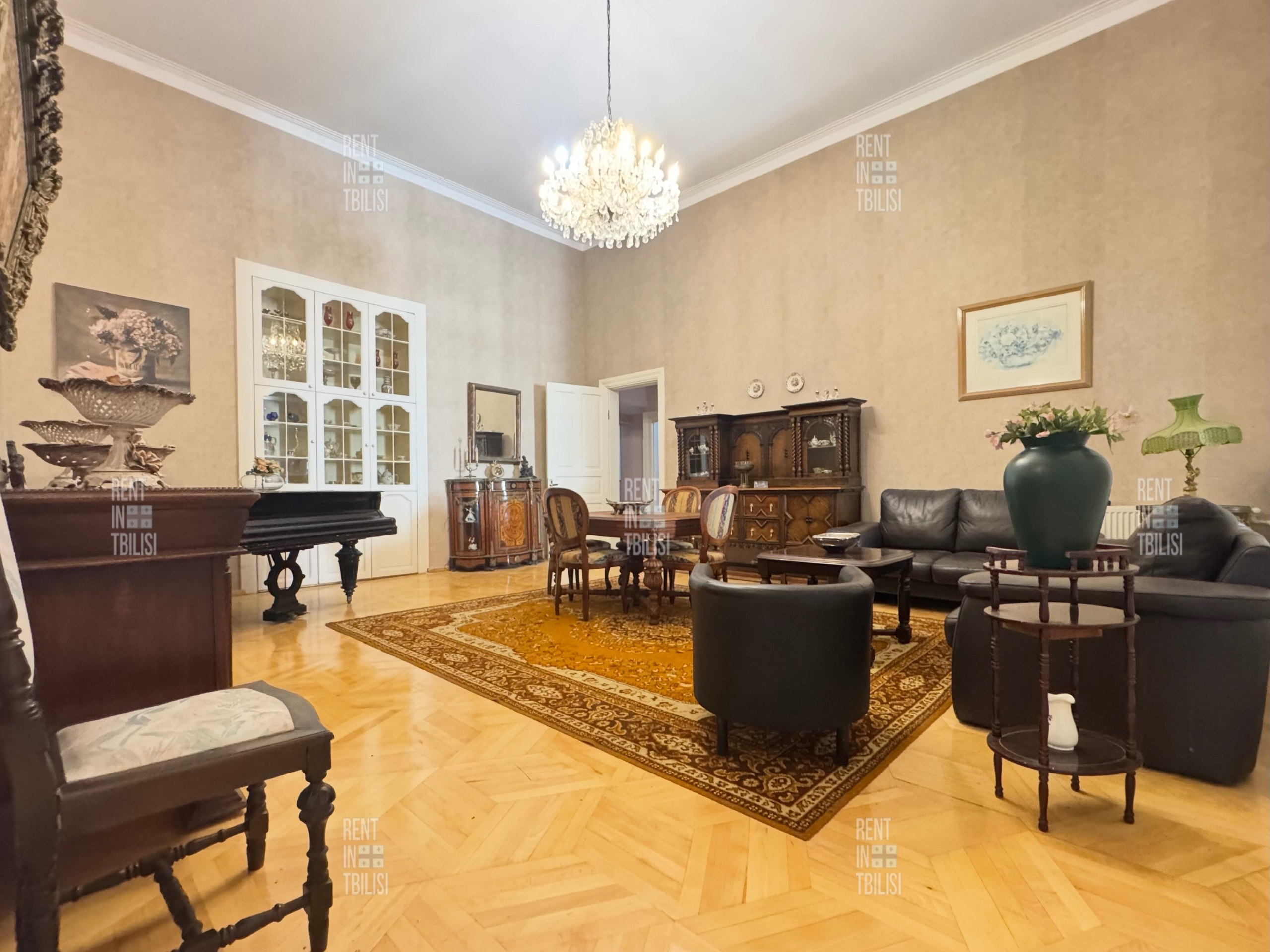 Двухуровневая квартира в Сололаки photo 1 of 8
