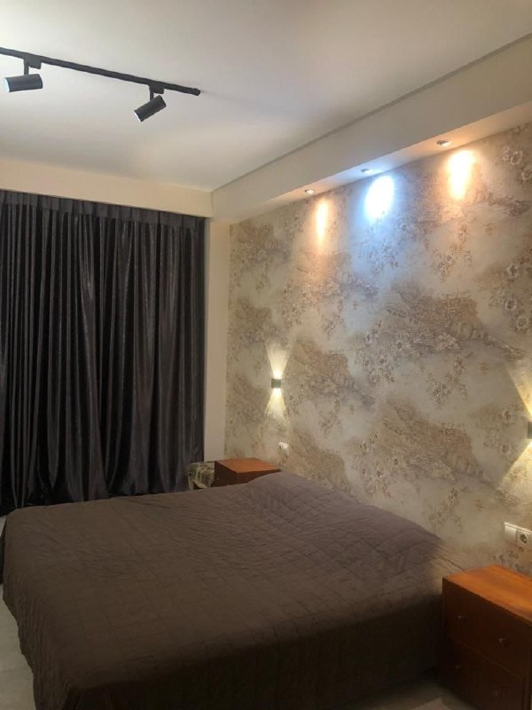 Modern 1-Bedroom Apartment in Saburtalo photo 2 of 8