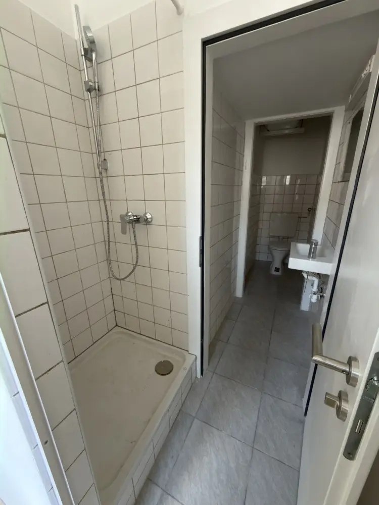 1-комнатная квартира в аренду в Санкт-Пёльтене photo 1 of 4