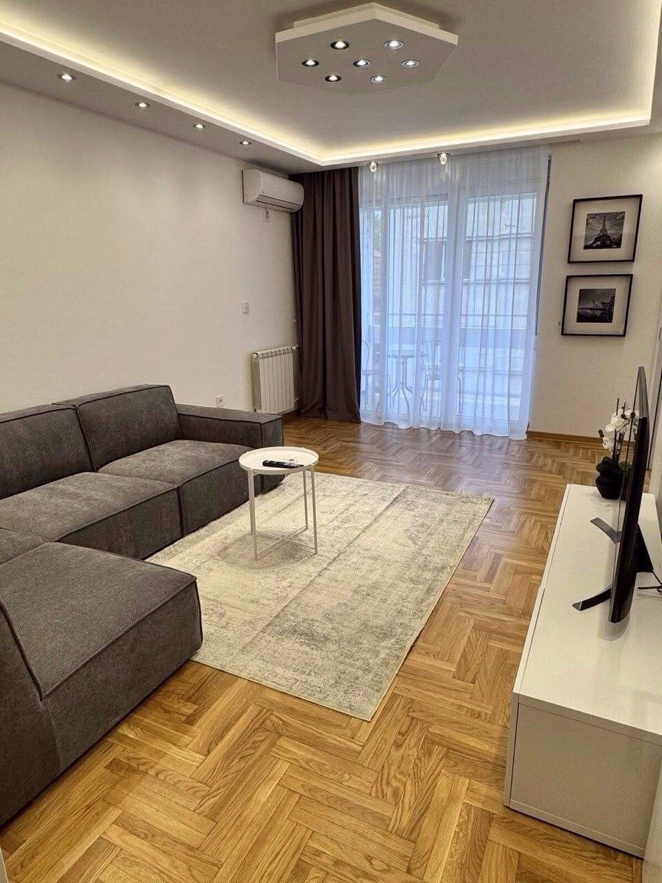 2-Bedroom Apartment in Voždovac photo 1 of 8