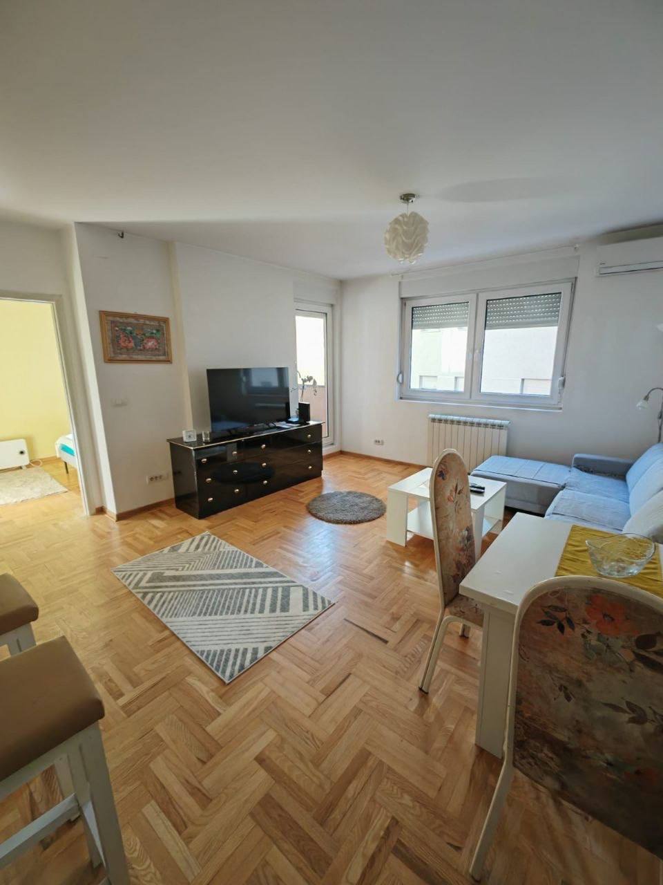 50 m² One-Bedroom Apartment in Belgrade photo 1 of 4