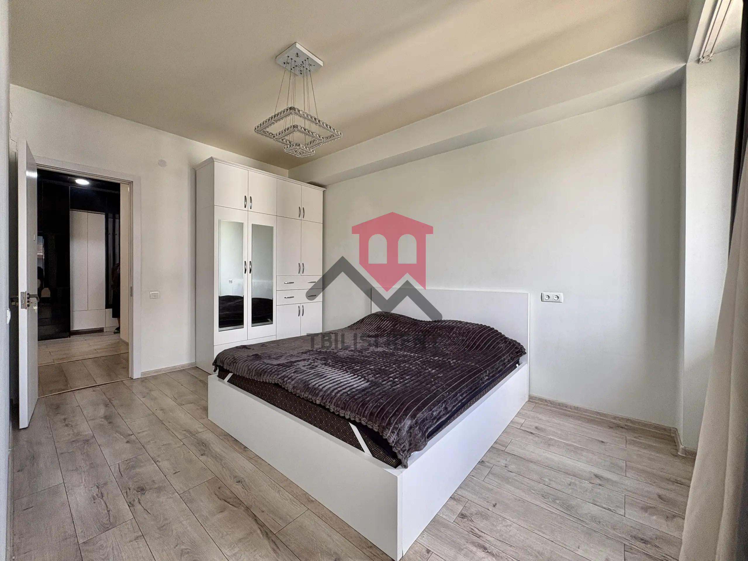 1-Bedroom Apartment in Krtsanisi photo 7 of 8