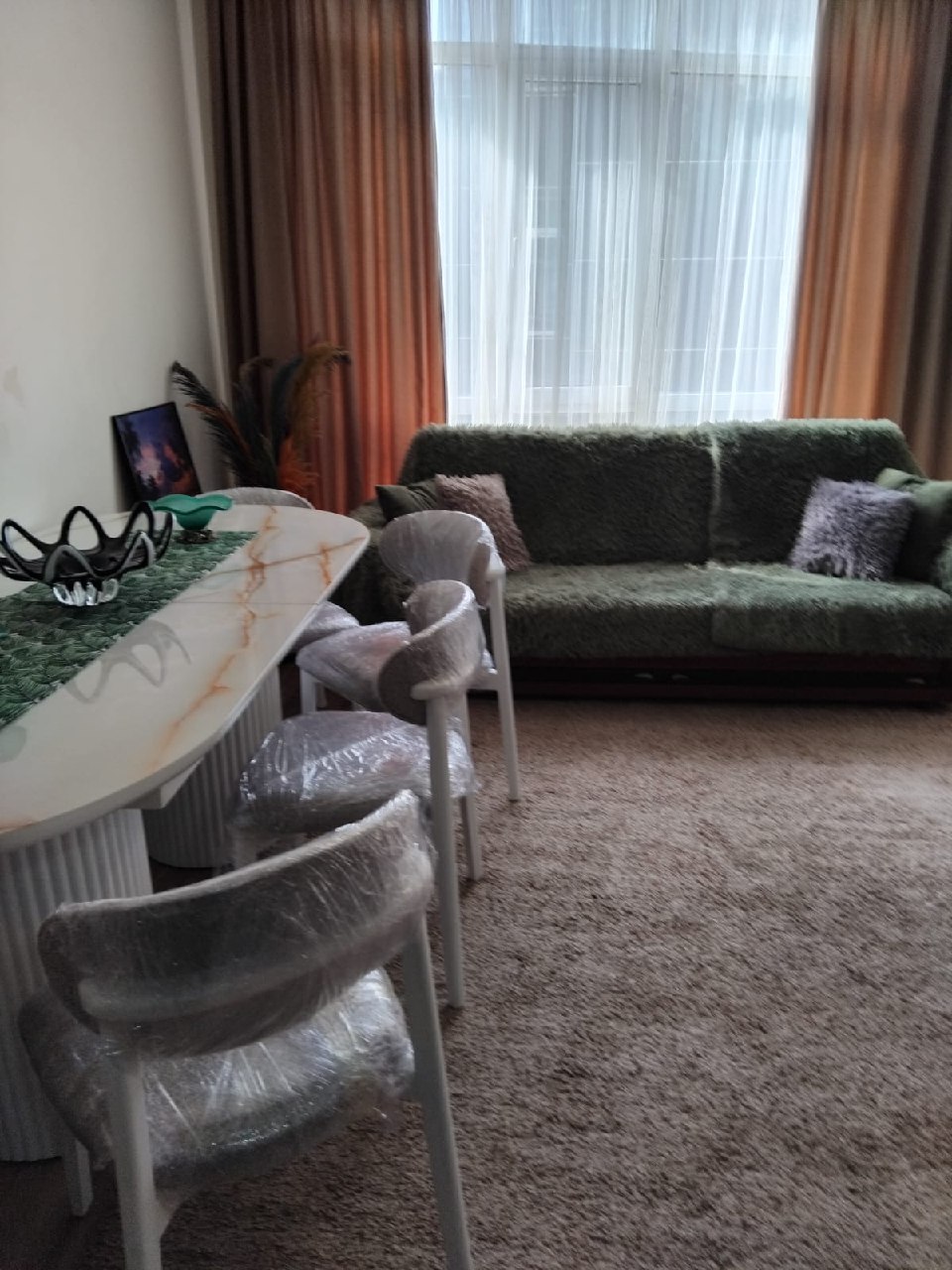 Renovated 2-Bedroom Apartment in Batumi photo 2 of 8