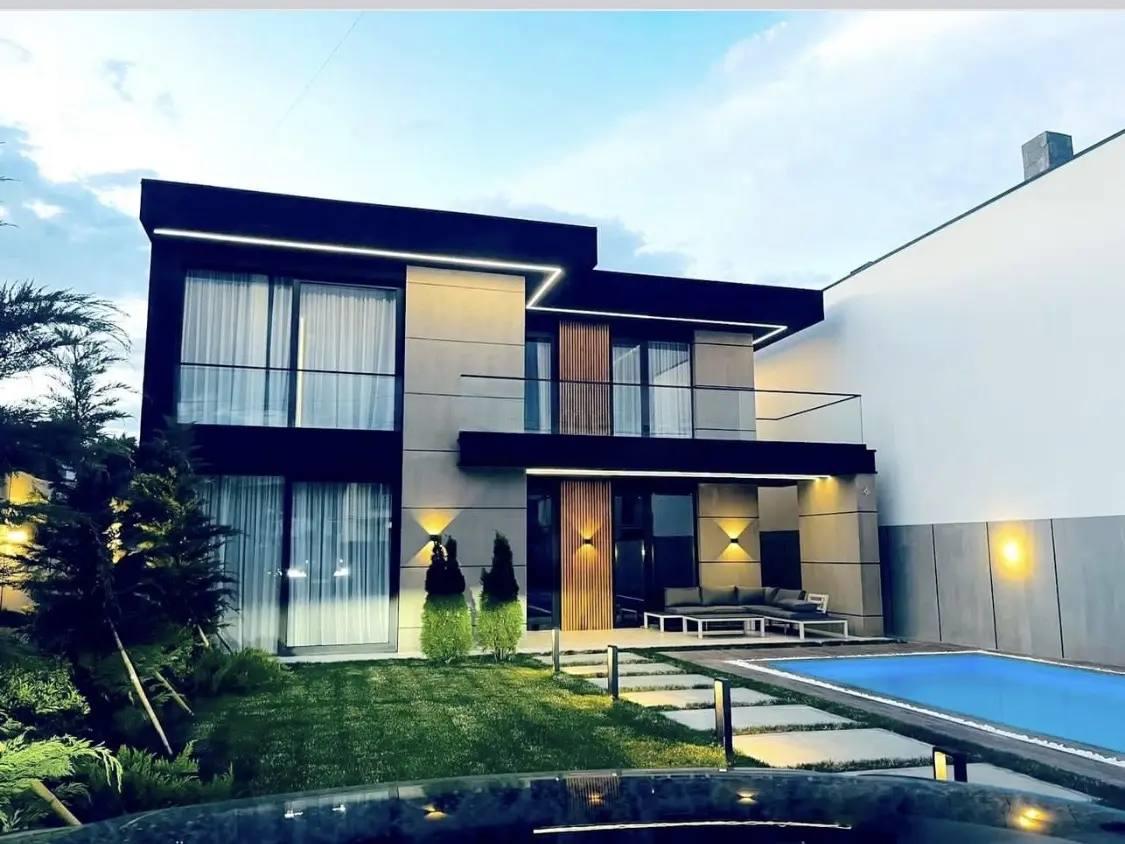 5-Bedroom House for Rent in Didi Dighomi photo 1 of 8