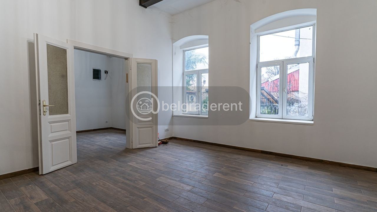 3-Bedroom Apartment in Zemun photo 1 of 8