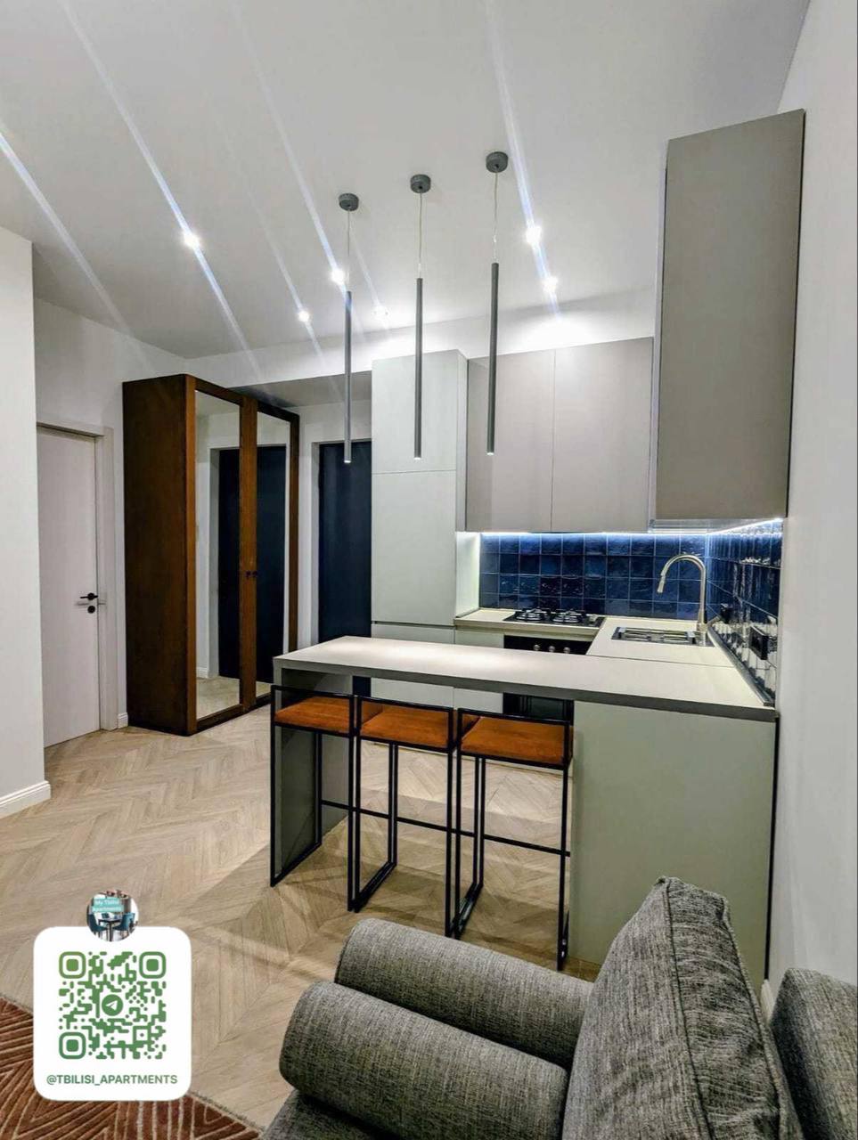 Premium 1-Bedroom Apartment in Mtatsminda photo 2 of 8