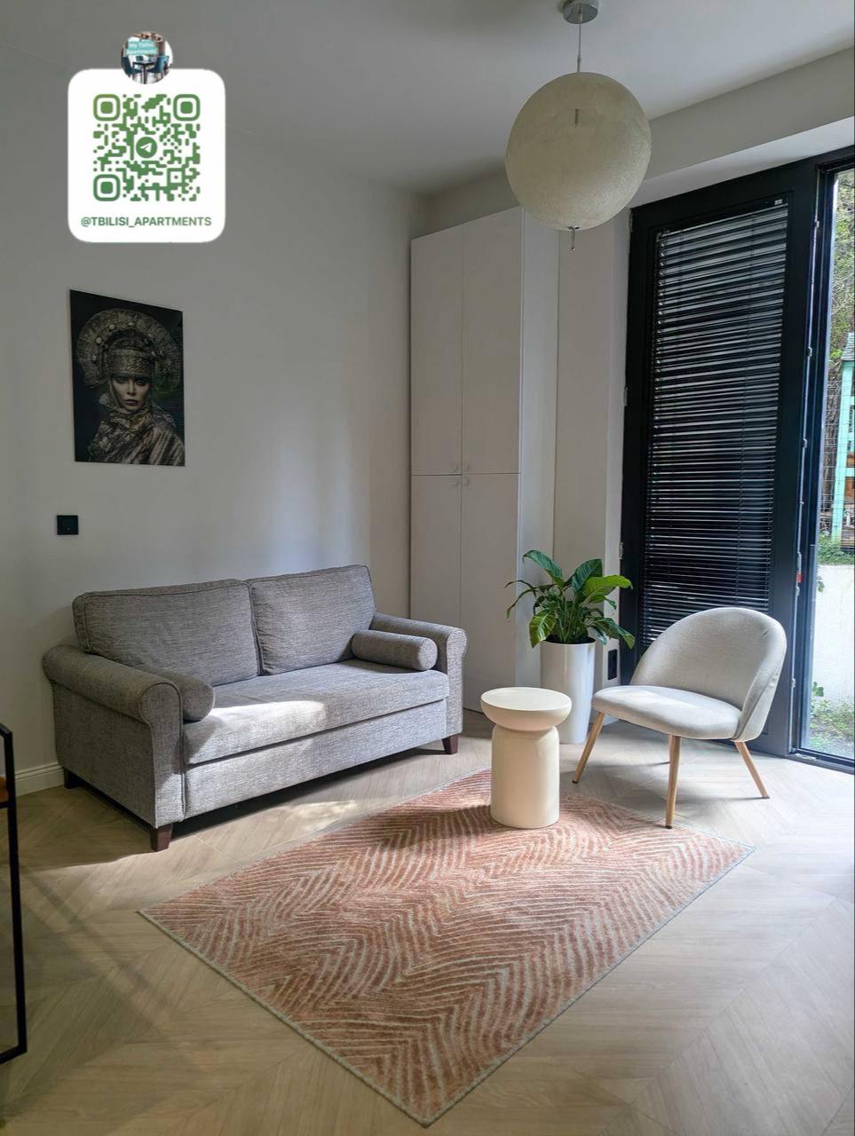 Premium 1-Bedroom Apartment in Mtatsminda photo 3 of 8