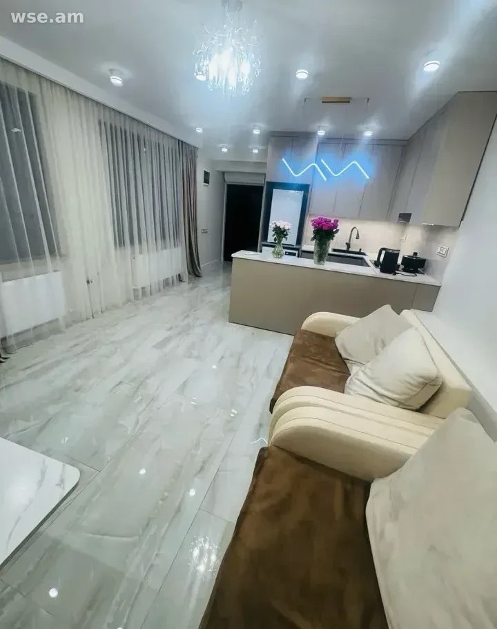 Two-Bedroom Apartment in Kanaker-Zeytun photo 3 of 8