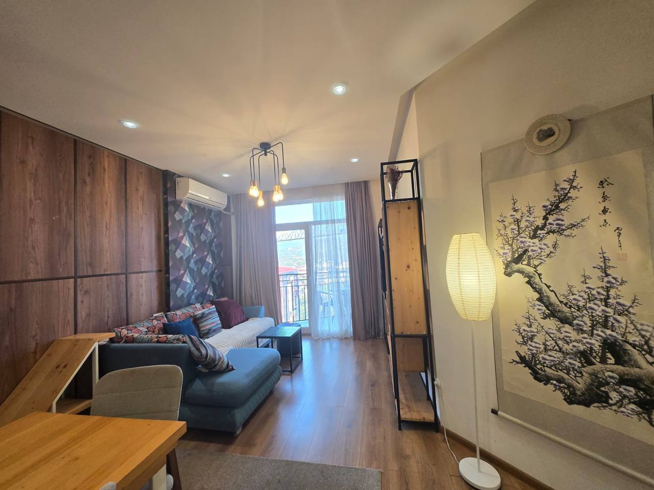 Two-Bedroom Apartment with Mountain View photo 4 of 8