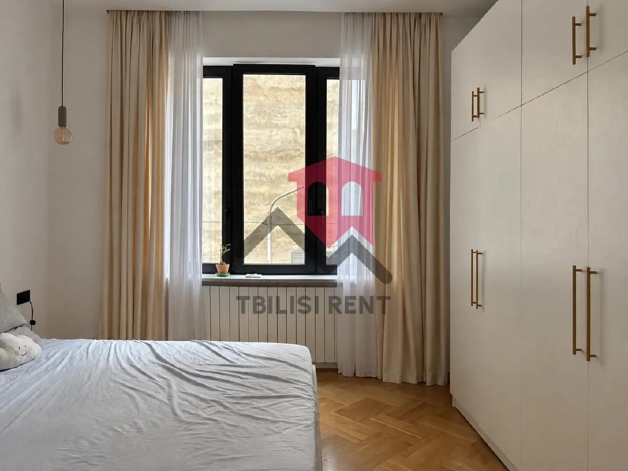Spacious 2-Bedroom Apartment in Vake photo 6 of 8