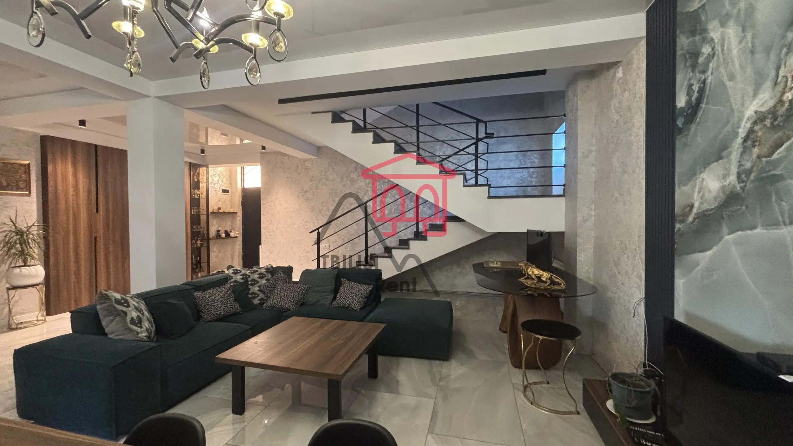 Three-Story House with 4 Bedrooms in Isani photo 2 of 8