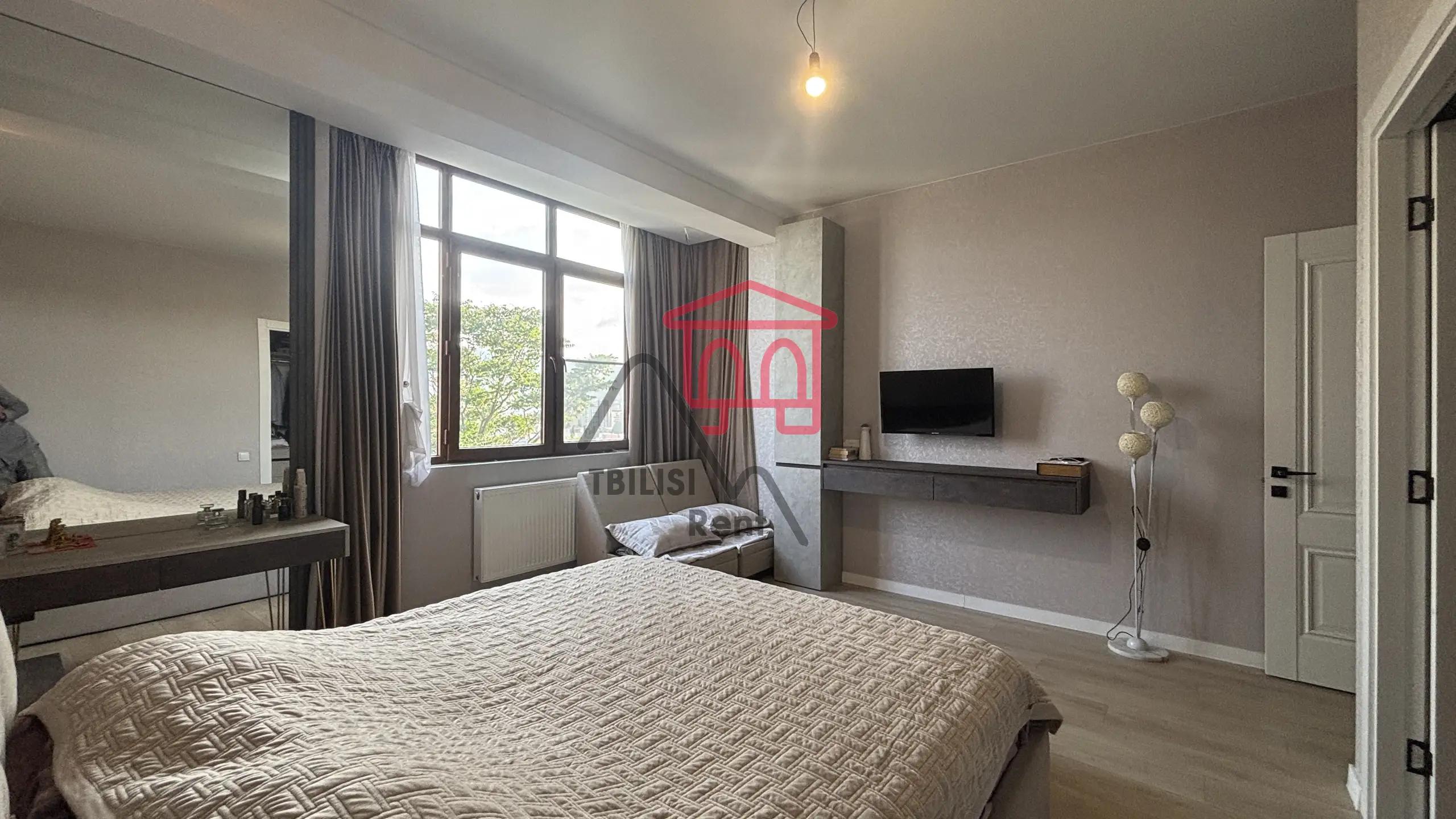 Three-Story House with 4 Bedrooms in Isani photo 8 of 8
