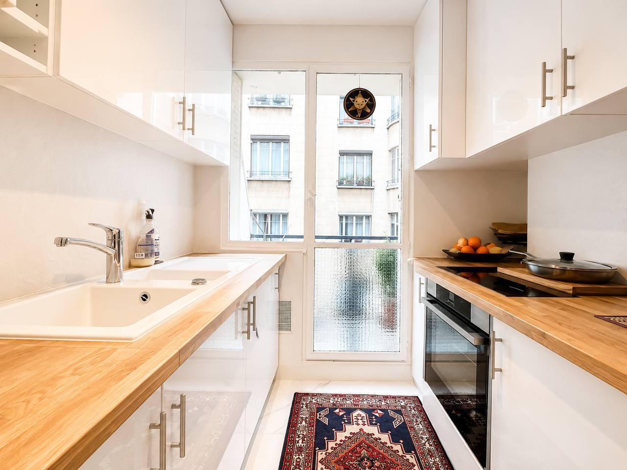 3-Room Apartment in Paris 16th Arrondissement photo 6 of 8