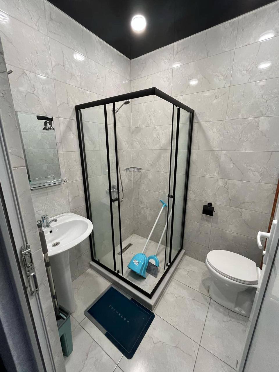 2-Bedroom Apartment in Batumi photo 6 of 7