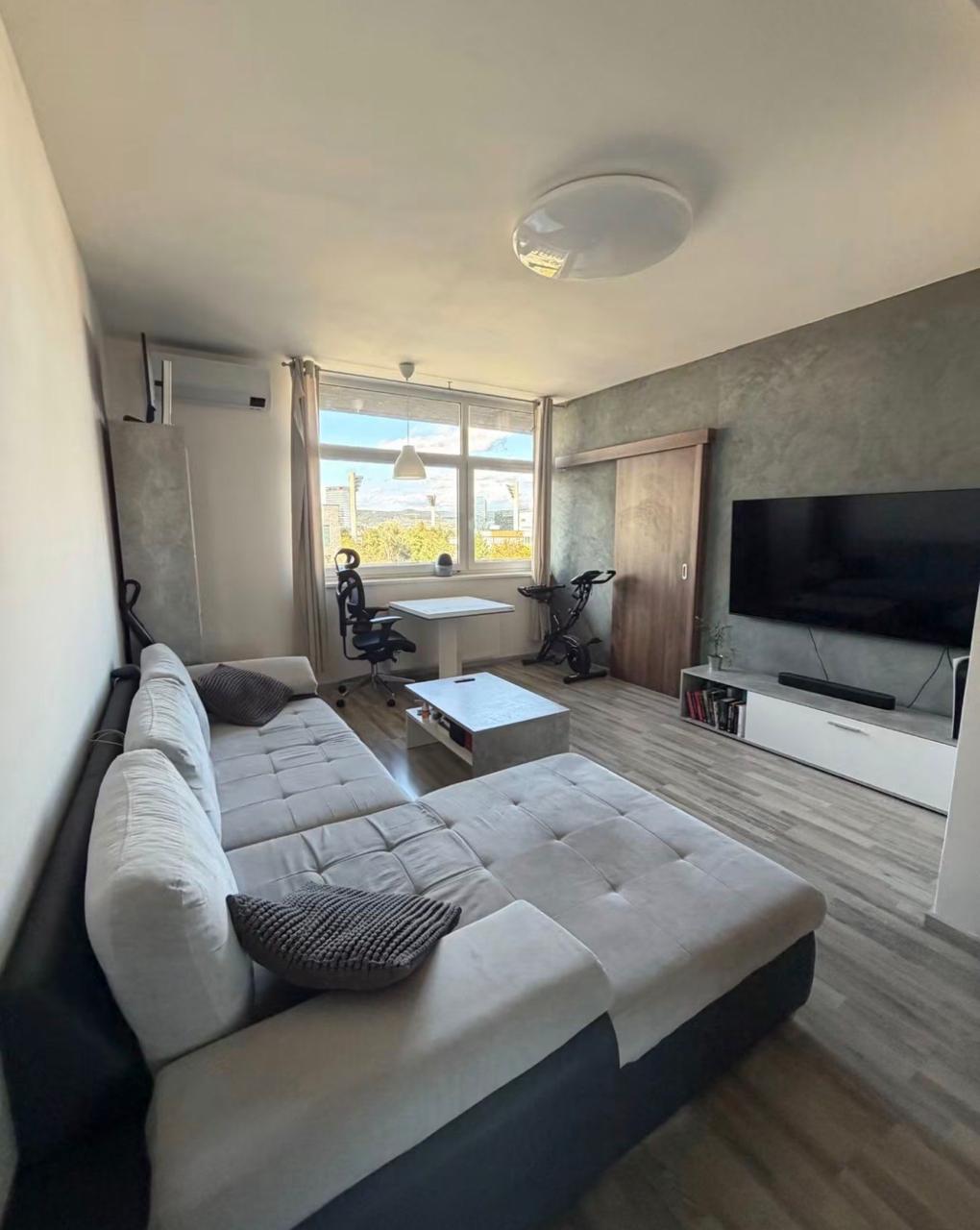 Furnished 1-Bedroom Apartment in Ružinov photo 3 of 8