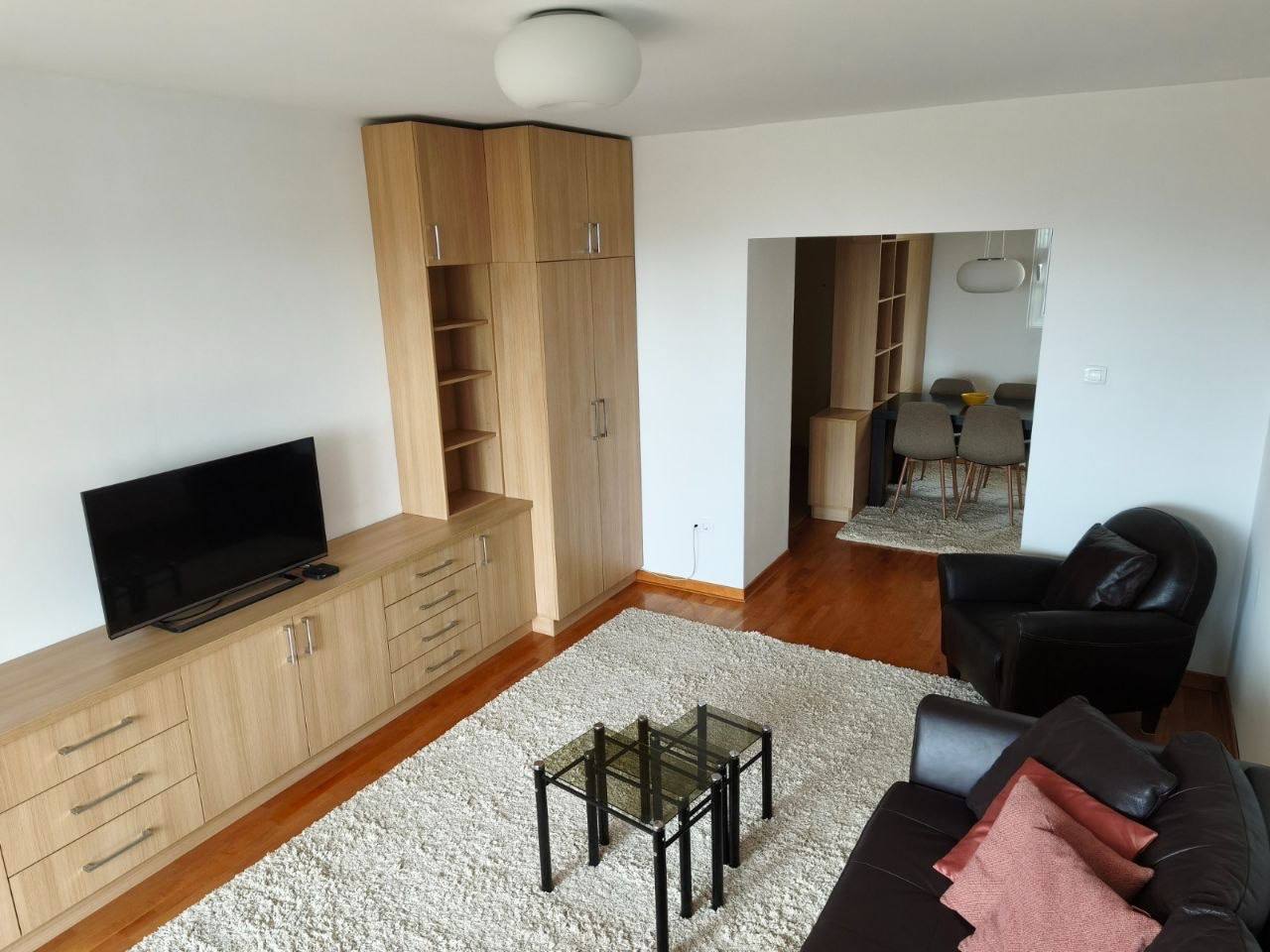 2-Bedroom Apartment in Novi Beograd photo 2 of 8