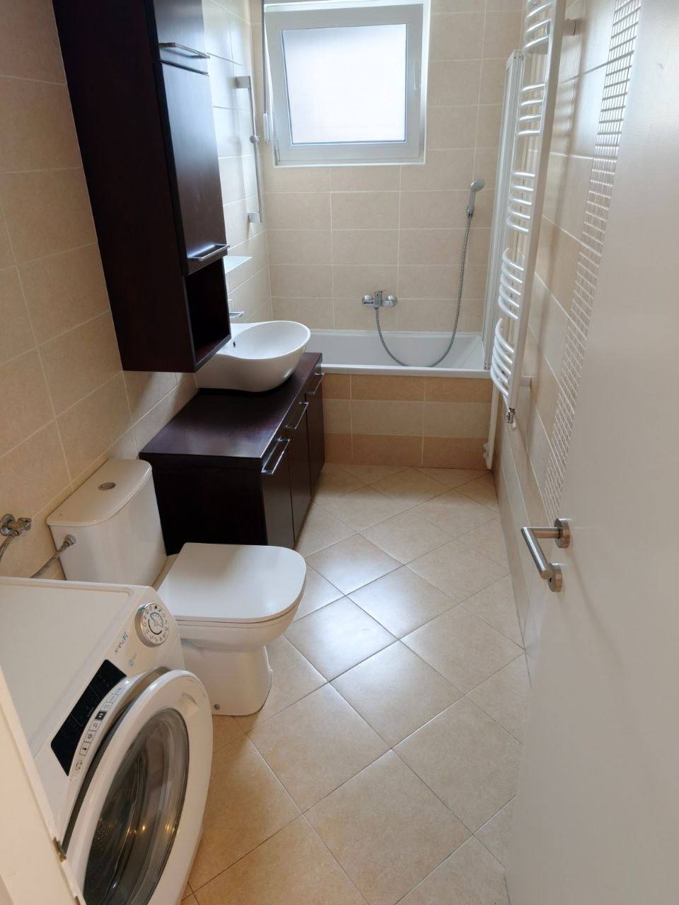 2-Bedroom Apartment in Novi Beograd photo 7 of 8