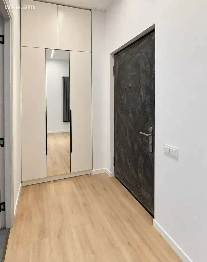 Two-Bedroom Apartment for Rent in Avan photo 1 of 8
