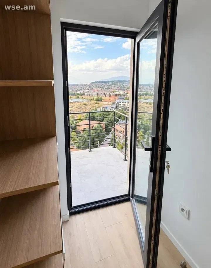 Two-Bedroom Apartment for Rent in Avan photo 7 of 8