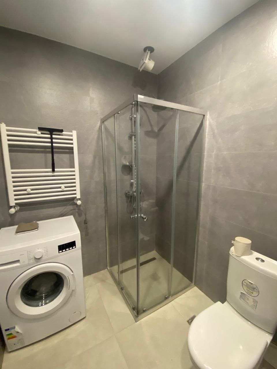 Новая студия в аренду в Ангисе photo 7 of 8