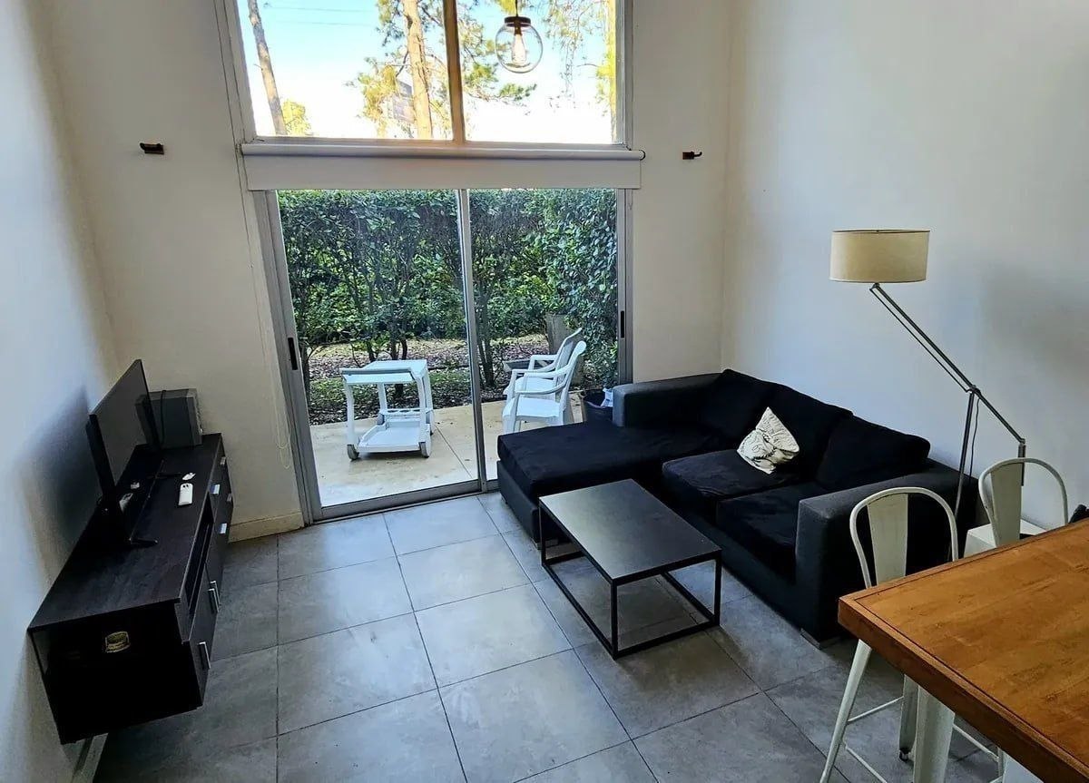 Two-Room Loft in Pilar with Garage photo 1 of 8