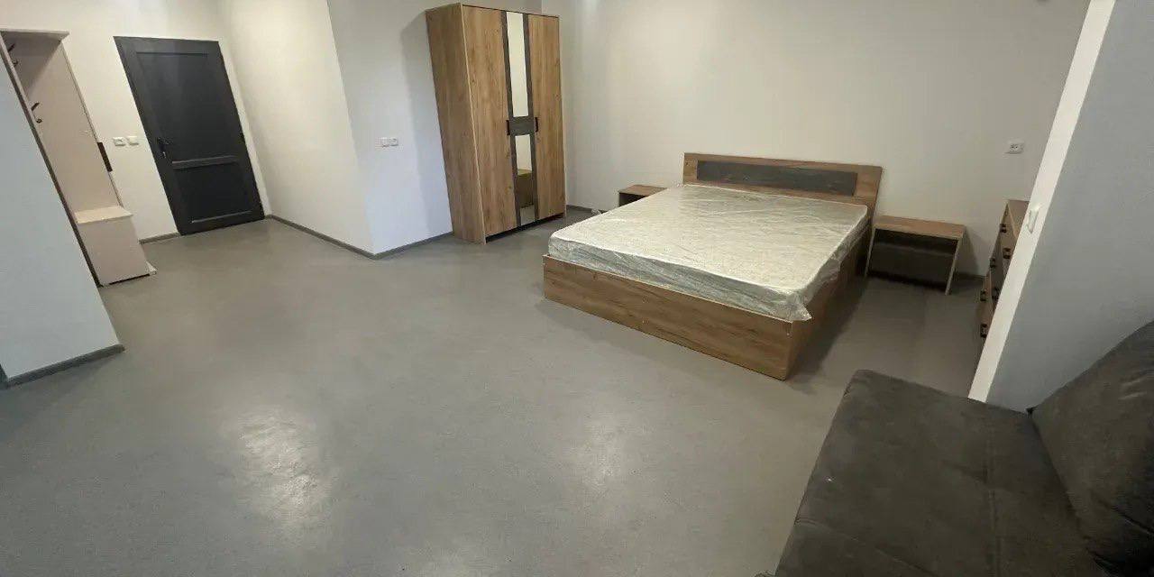 Furnished 1-Bedroom Apartment in Arabkir photo 3 of 6
