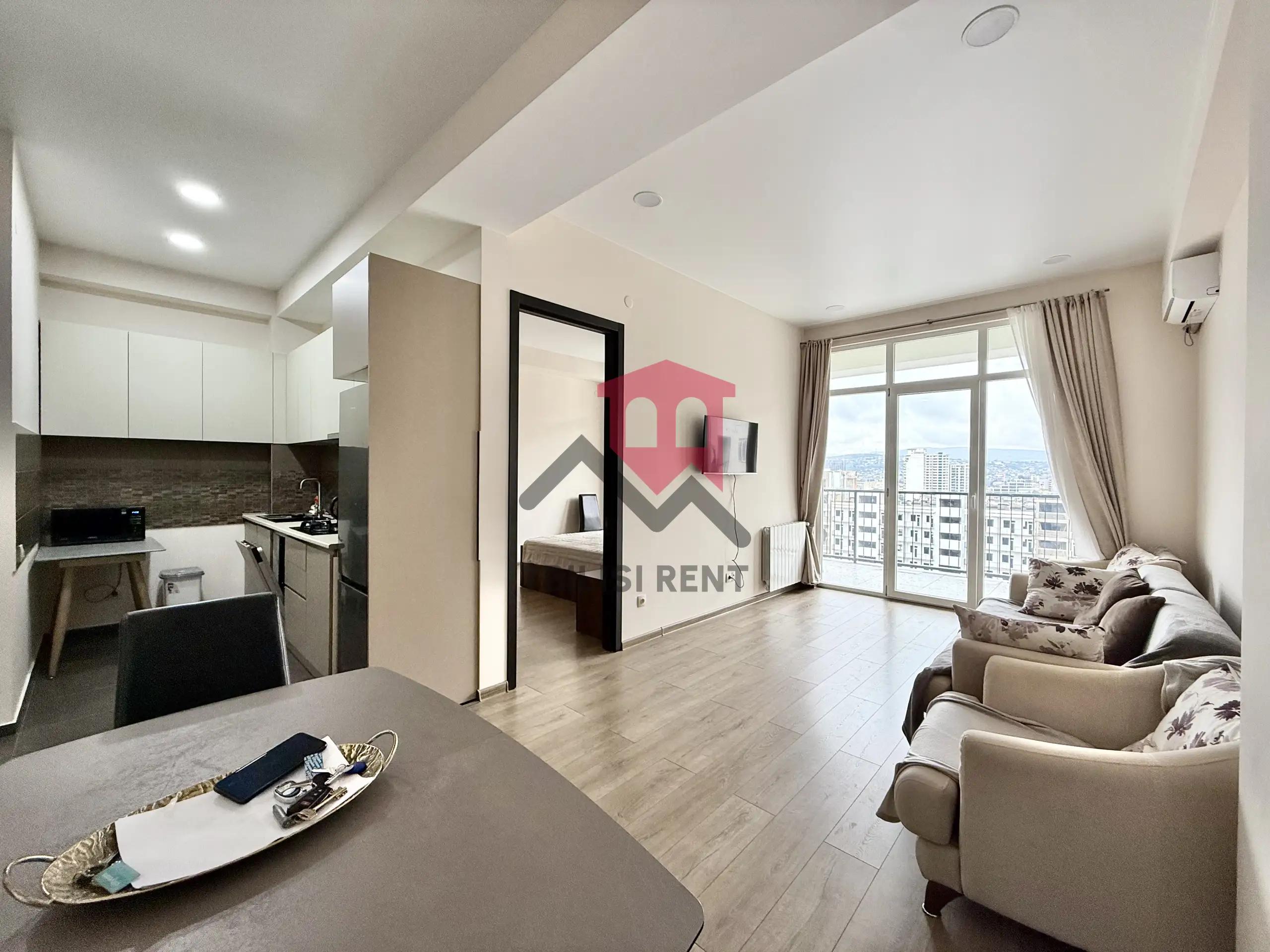 Modern 1-Bedroom Apartment in Axis Palace photo 2 of 8