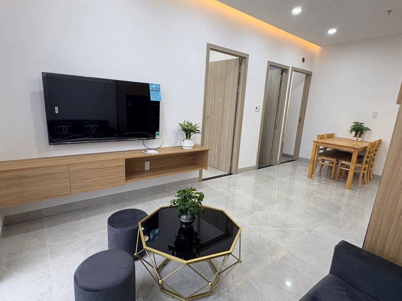 2-Bedroom Apartment for Rent in An Hai Dong 1 photo 2 of 8