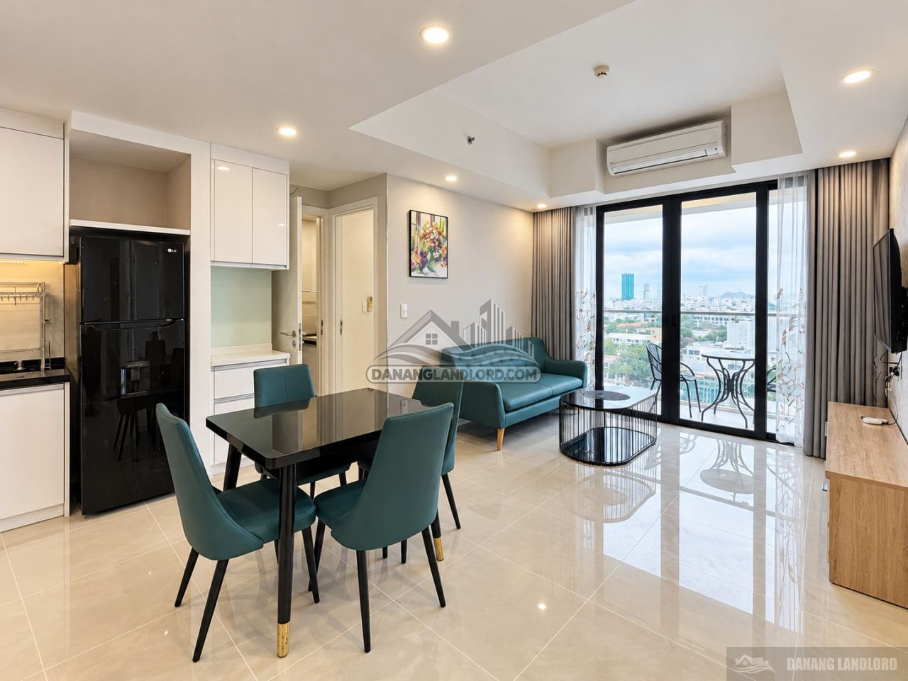 2BR Apartment at Hiyori Garden Tower Near Dragon Bridge photo 4 of 8