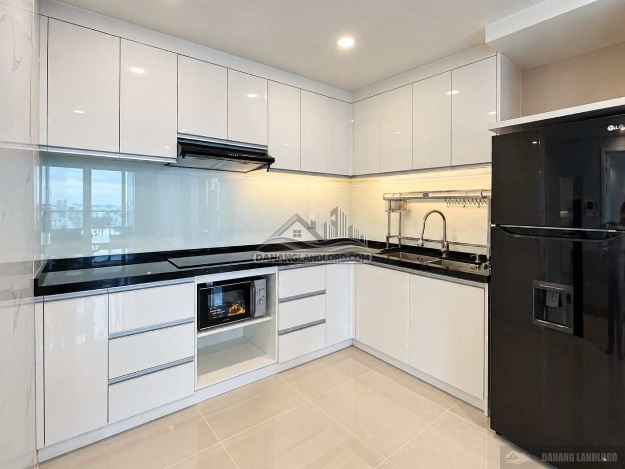 2BR Apartment at Hiyori Garden Tower Near Dragon Bridge photo 7 of 8