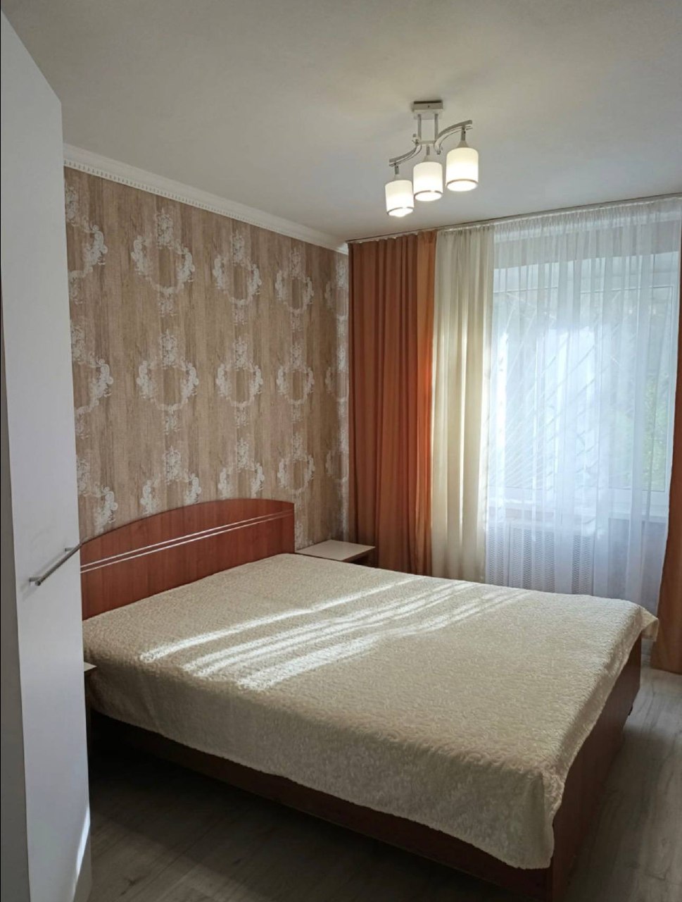 Two-Room Apartment in Central Chisinau photo 6 of 8