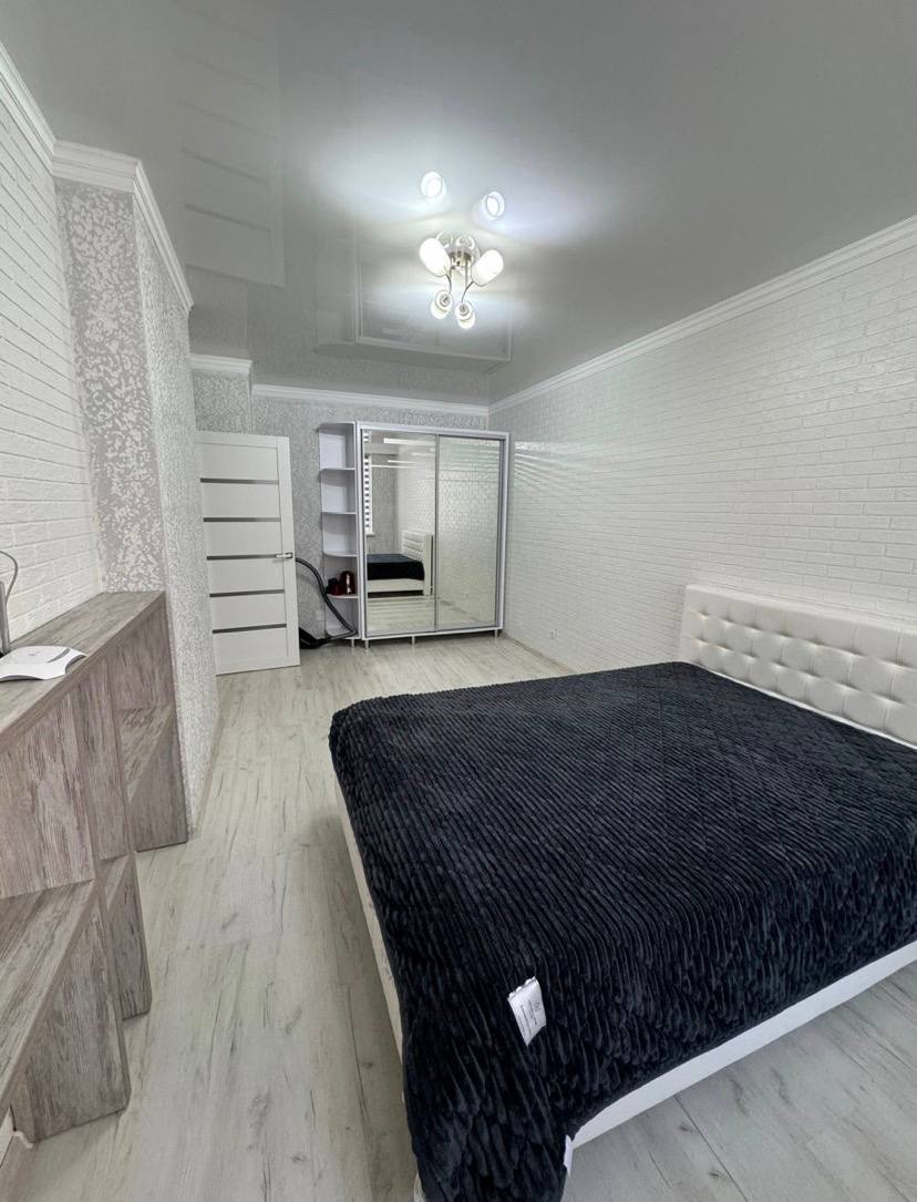 One-Bedroom Apartment in Botanica photo 5 of 8