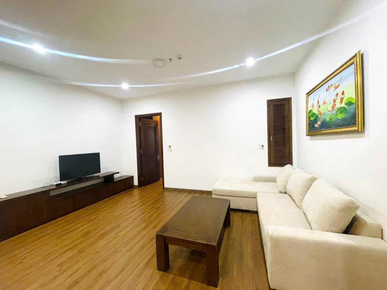 Spacious 1-Bedroom Apartment in My An photo 1 of 6
