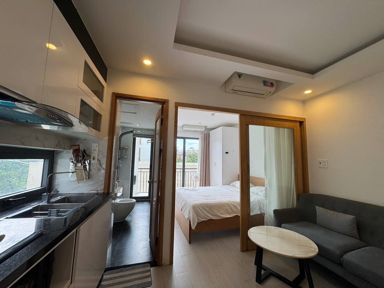 1-Bedroom Apartment in Khue My photo 3 of 8