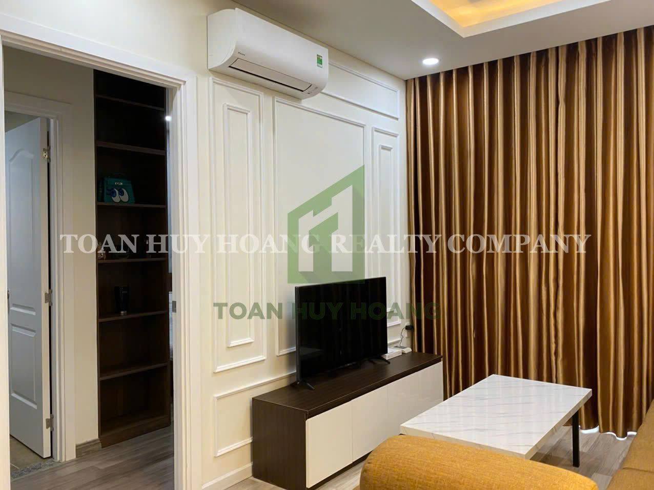 Fully Furnished 2-Bedroom Apartment at Monarchy B photo 2 of 8