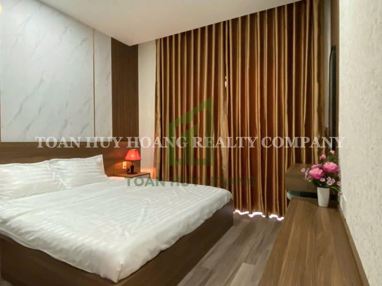 Fully Furnished 2-Bedroom Apartment at Monarchy B photo 8 of 8