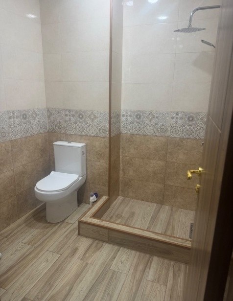 Furnished 1-Bedroom Apartment in Didi Digomi photo 1 of 8