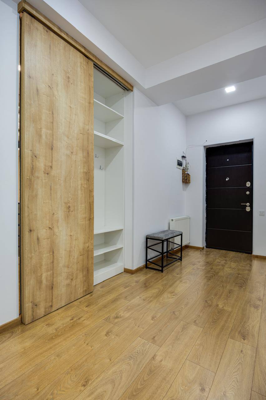 Квартира с 3 спальнями в Сабуртало photo 8 of 8