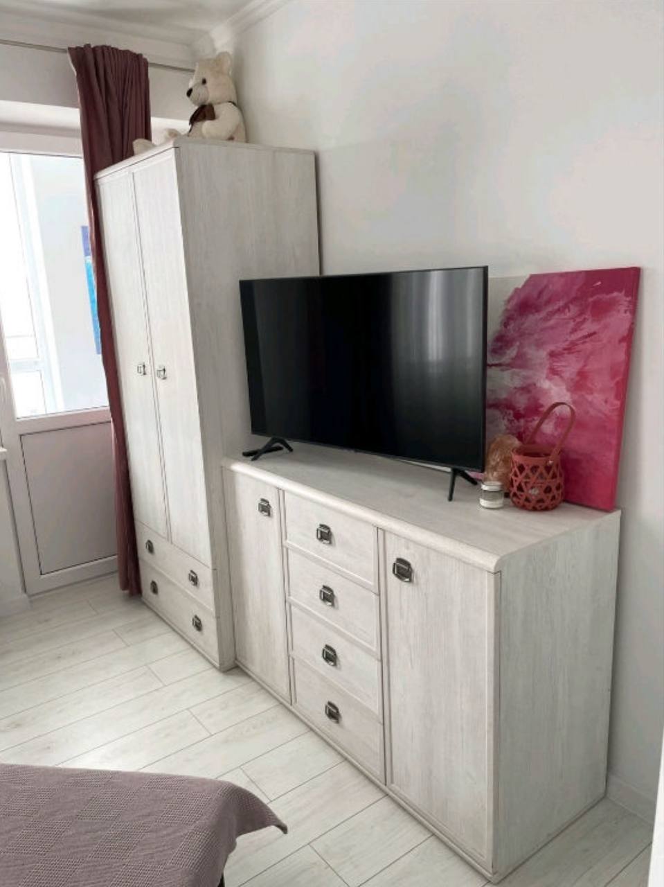 One-Bedroom Apartment in Central Chisinau photo 5 of 8