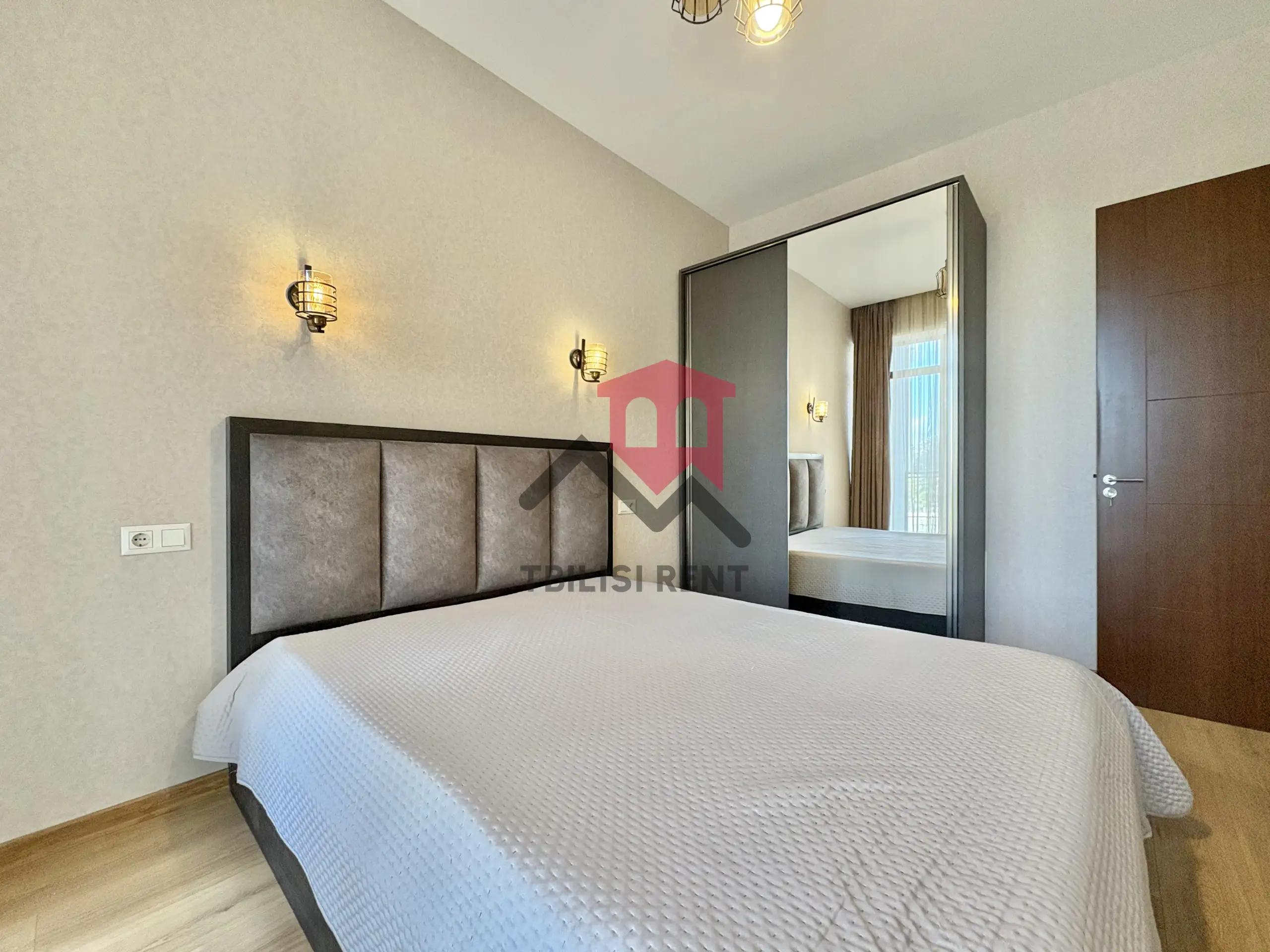 Bright Renovated One-Bedroom Apartment in Isani photo 5 of 8