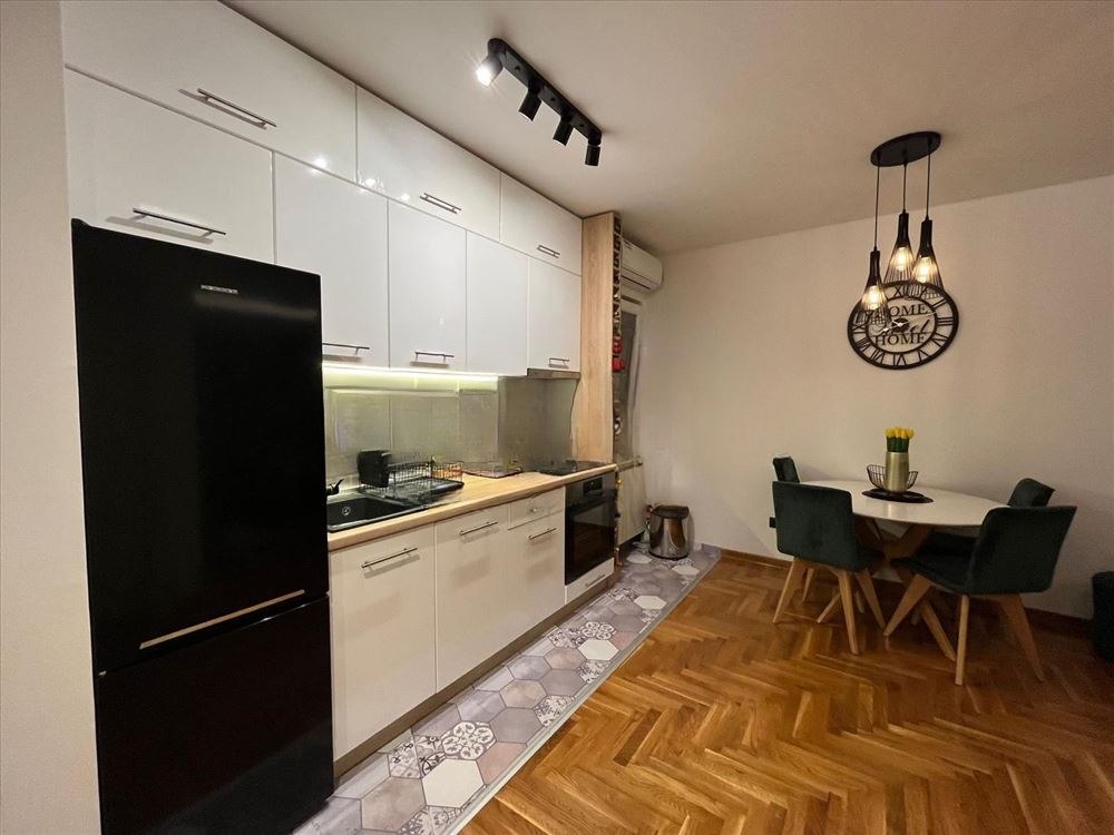 Furnished 1.5-Room Apartment in Zvezdara photo 3 of 8