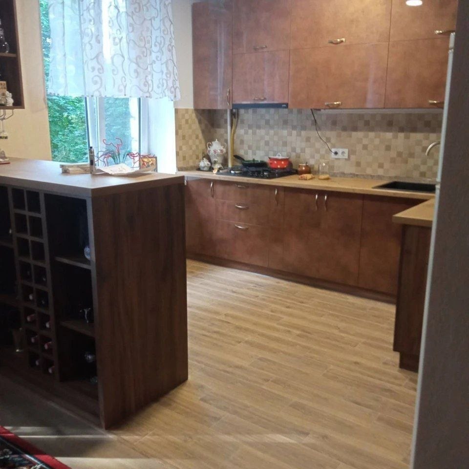 One-Bedroom Apartment in Central Chisinau photo 4 of 8